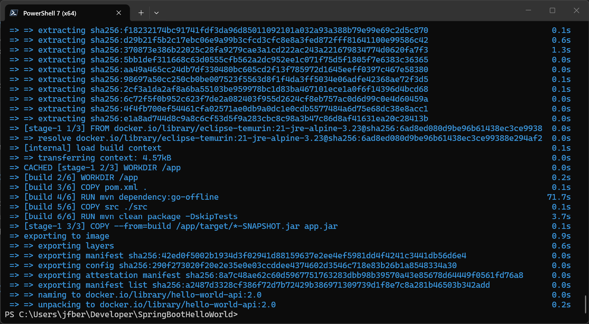 Resultado en terminal tras lanzar la construcción de la imagen del contenedor